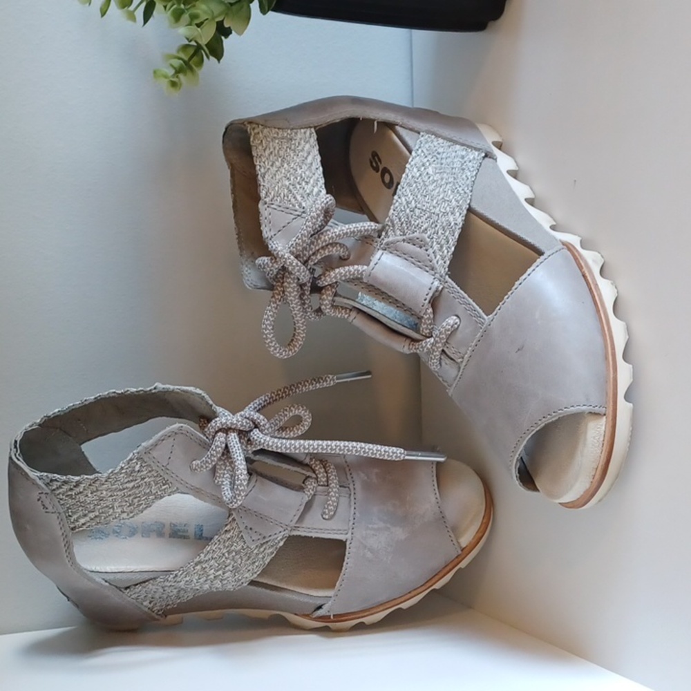 Sorel Joanie Lace Wedge Sandal in Kettle Gray ** Sz 8.5